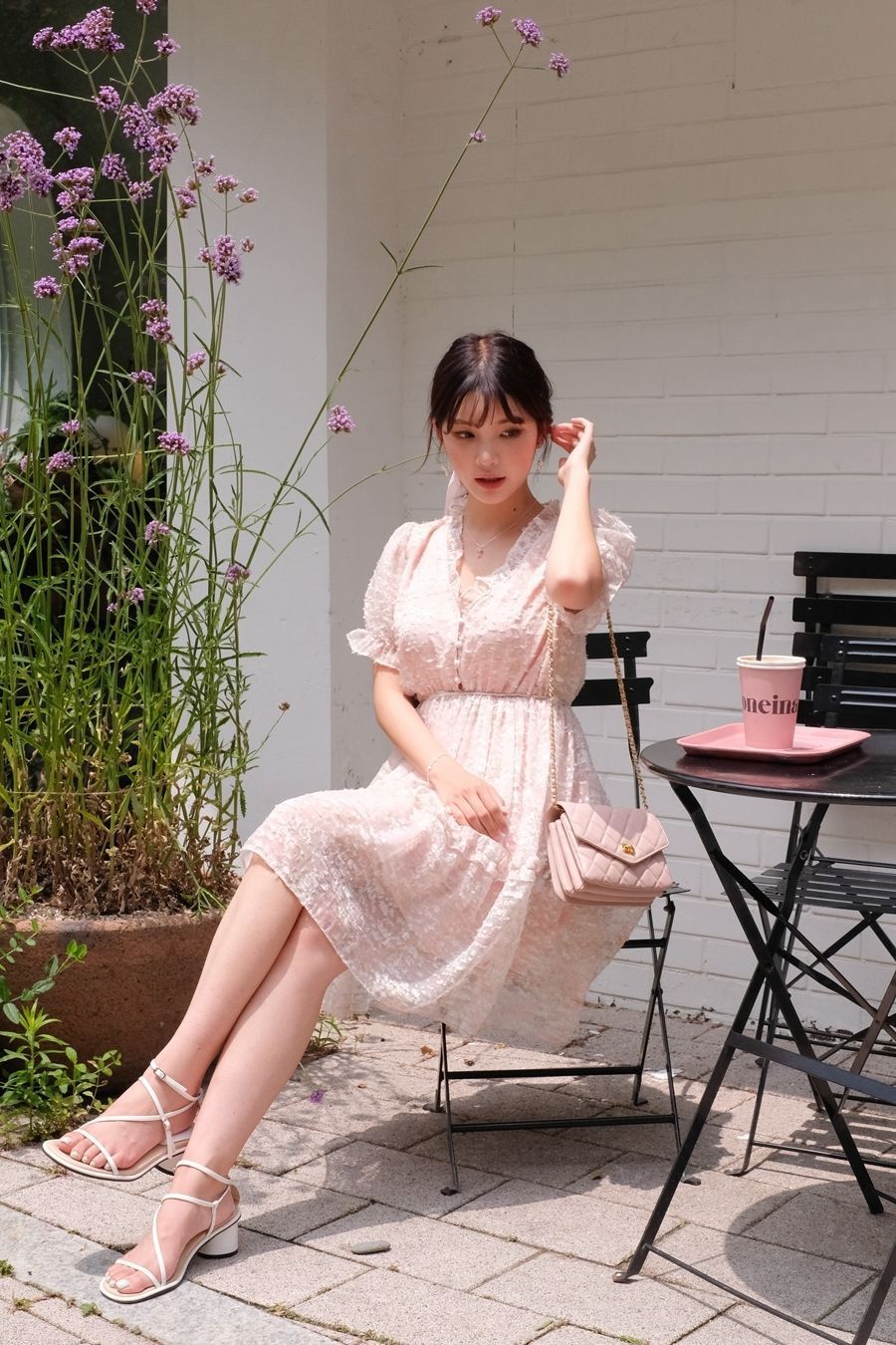 韓系女孩夏天穿搭術：雪紡也可以透氣又兼顧質感